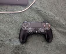 PS4 controller