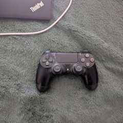 PS4 controller