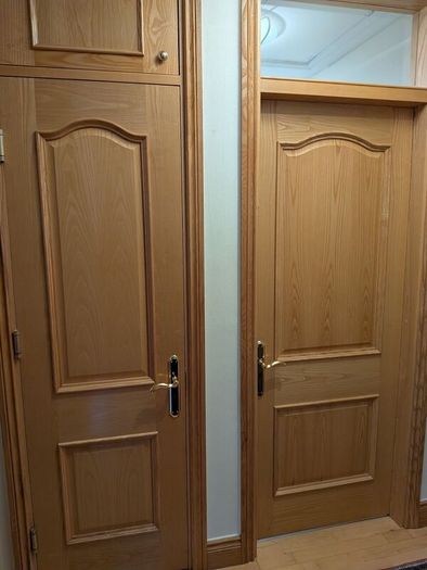 Free now! 4x Solid wood doors + 2x with glass