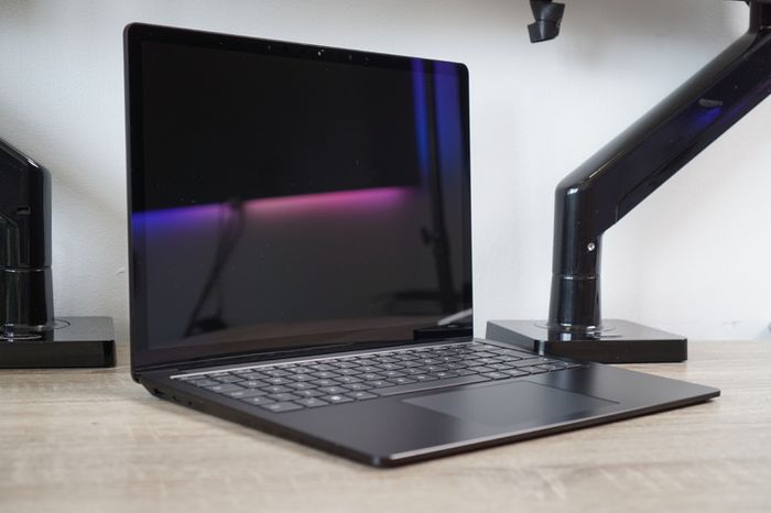 13.5" Microsoft Surface Laptop 5 Black | 16GB RAM | i5-1245U | 19 Battery Cycles