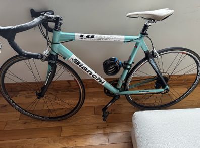 Bianchi 1885 C2C Road Bike Campagnolo Vento
