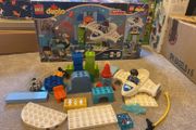 Duplo Miles' Stellosphere Hanger