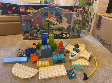 Duplo Miles' Stellosphere Hanger