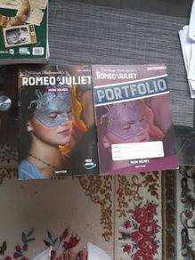 romeo & juliet book and portfolio
