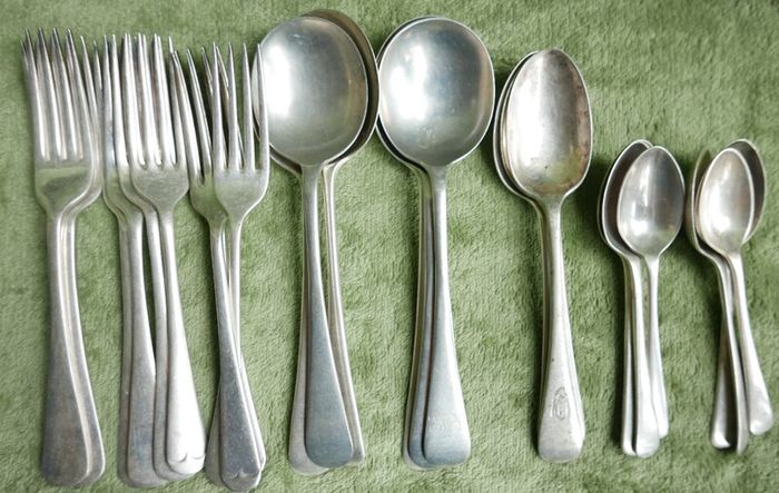Vintage Cutlery Set