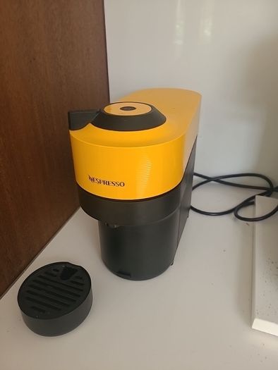 nespresso aeroccino 4 and coffee machine