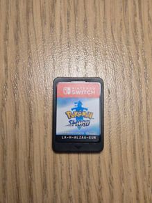Pokemon Sword Switch game cartridge
