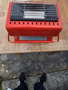 Gas heater for camping