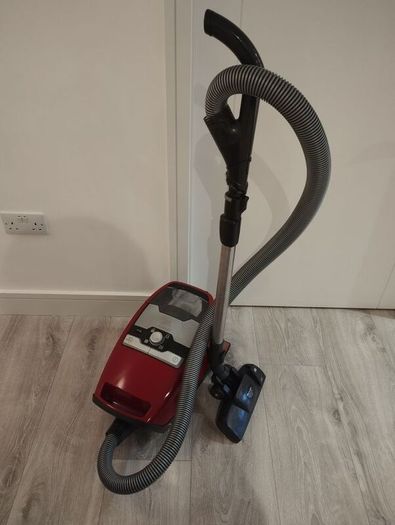 Miele Blizzard CX1