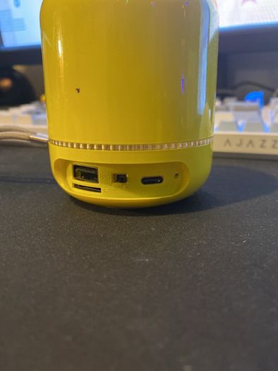 Free speaker