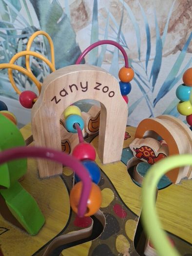 Zany Zoo Activity Cube