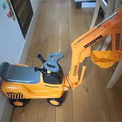 Micro Excavator Ride On Digger (Excellent Condition)