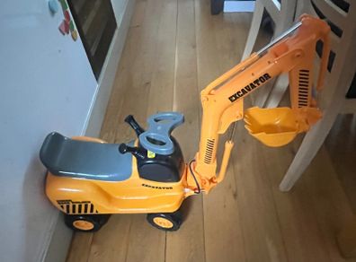 Micro Excavator Ride On Digger (Excellent Condition)
