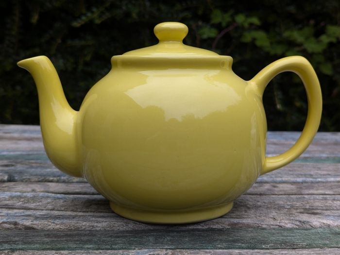 Tea pot