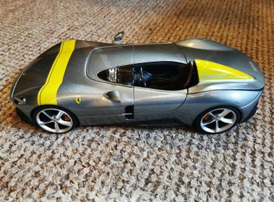 Bburago Ferrari SP1 Silver 1/18