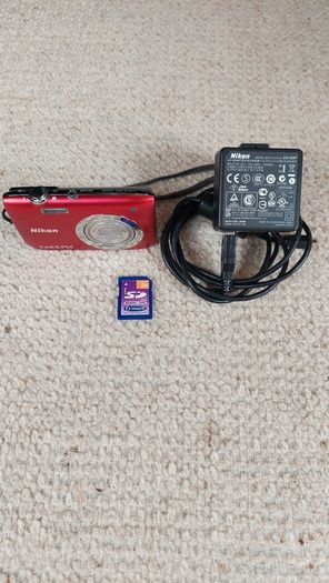Nikon Coolpix S2600 Digital Camera