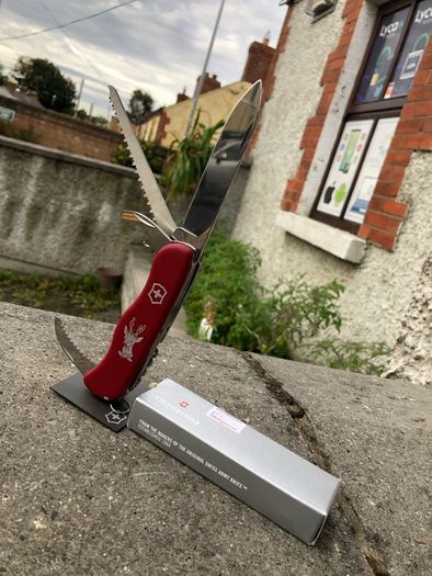 Victorinox Hunter Red Swiss Army Knife BNIB Dublin
