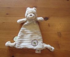 Hundred acer comforter    classic Pooh