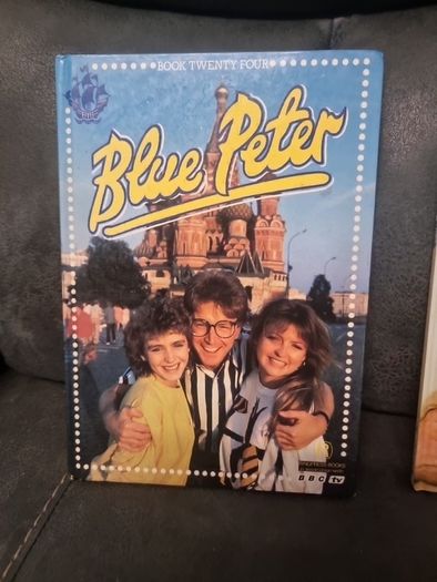 4 vintage Blue Peter annuals job lot.