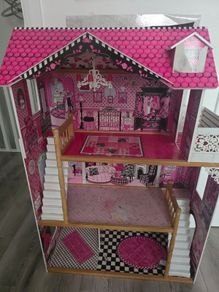 Doll house