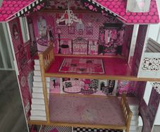 Doll house