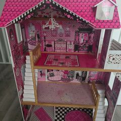Doll house