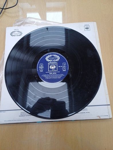 Vinyl- Frank Sinatra.