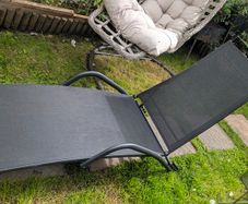 Sun lounger