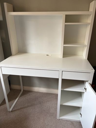 Kids desk chair