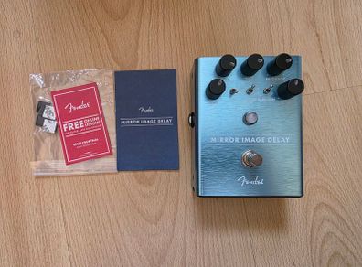 Fender Mirror Image Delay