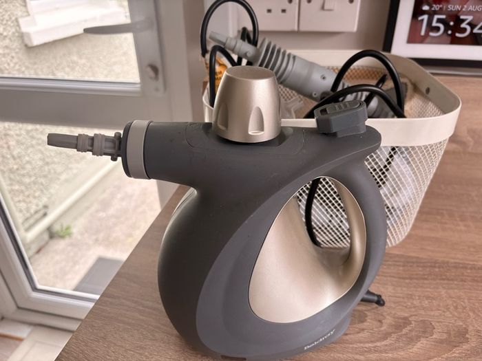 Beldray steam cleaner & accessories