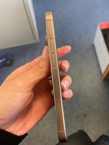 Iphone 16 pro 256gb - Desert Titanium - Unlocked to all