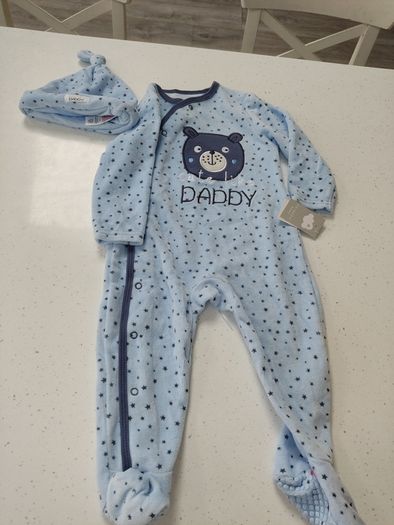 bnwt babygro and hat