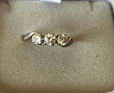 18k Engagement ring