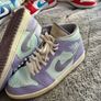 Jordan 1 Mid Image 3