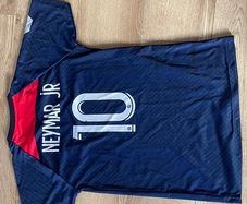 Neymar Jr 10 shirt