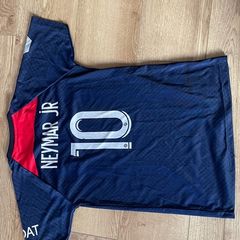 Neymar Jr 10 shirt