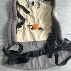 baby carrier