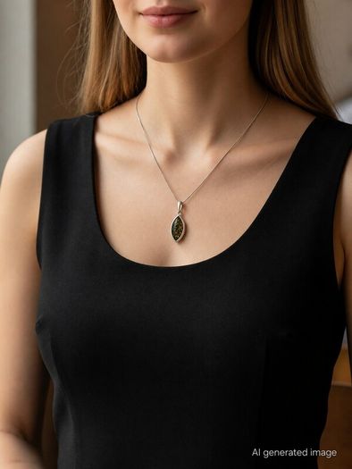 Vintage 925 Sterling Silver & Natural Dark Green Amber Necklace