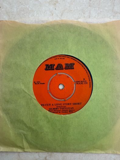 Vinyl bundle of 45rpm's including Cat Stevens, Gilbert O'Sullivan and Harry Belafonte