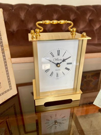 As New Vintage Westclox Quartz Carriage Clock Gold Metal Rectangular Roman Numerals Analogue 1980s