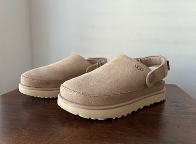 UGG Driftwood Goldenstar Clog Size 3