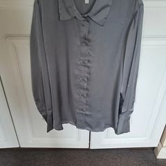 H&M Shirt