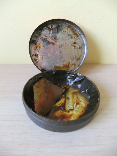 Old Far-Go Irish Polish Tin.