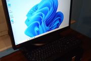 HP Desktop computer core i3 with 22" LCD screen Full set