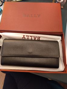 Bally purse