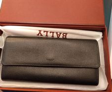 Bally purse