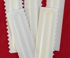 cake decorating tools
