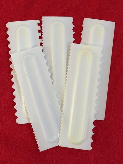 cake decorating tools