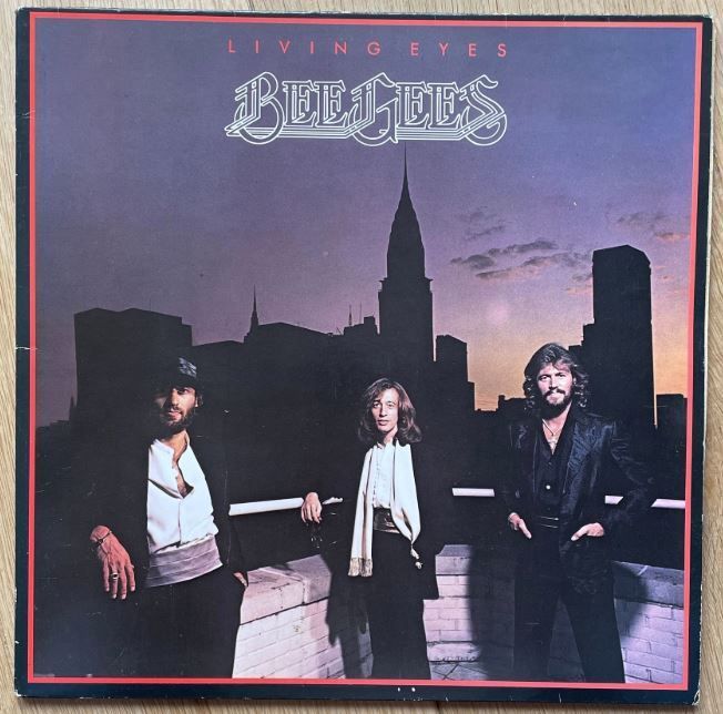 LP Bee Gees, in good condition. (volume 2) The price is on the list.